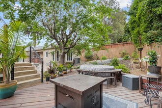 2494 Loy Ln in Los Angeles, CA - Building Photo - Building Photo