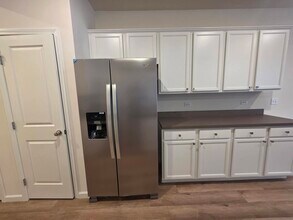 5915 Hawkweed Dr in Naperville, IL - Building Photo - Building Photo