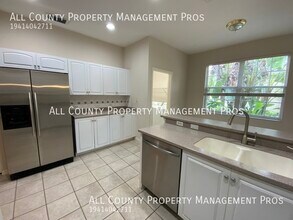 10159 Glenmore Ave in Bradenton, FL - Building Photo - Building Photo