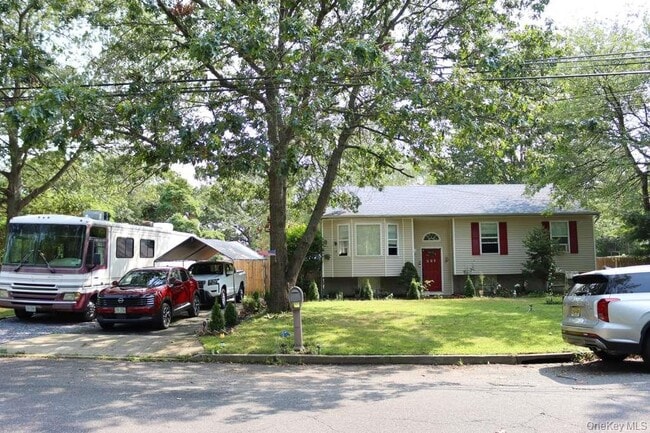 property at 215 Connecticut Ave