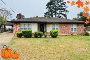 6443 Yates Ct in Montgomery, AL - Building Photo