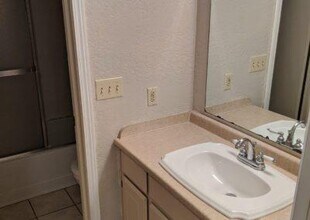 417 Chartrand Ave in Edmond, OK - Building Photo - Building Photo