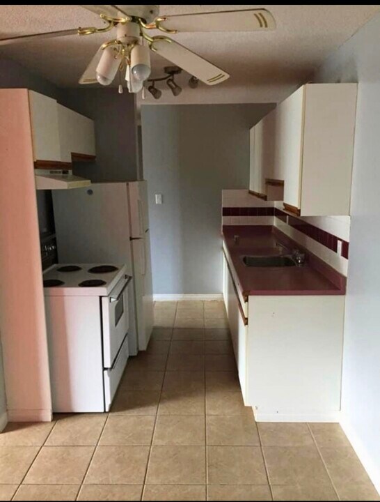 Unit For Rent in Edmonton, AB - Building Photo