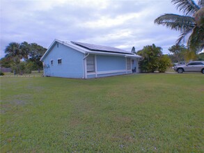 1857 SE Wexford Ct in Port St. Lucie, FL - Building Photo - Building Photo