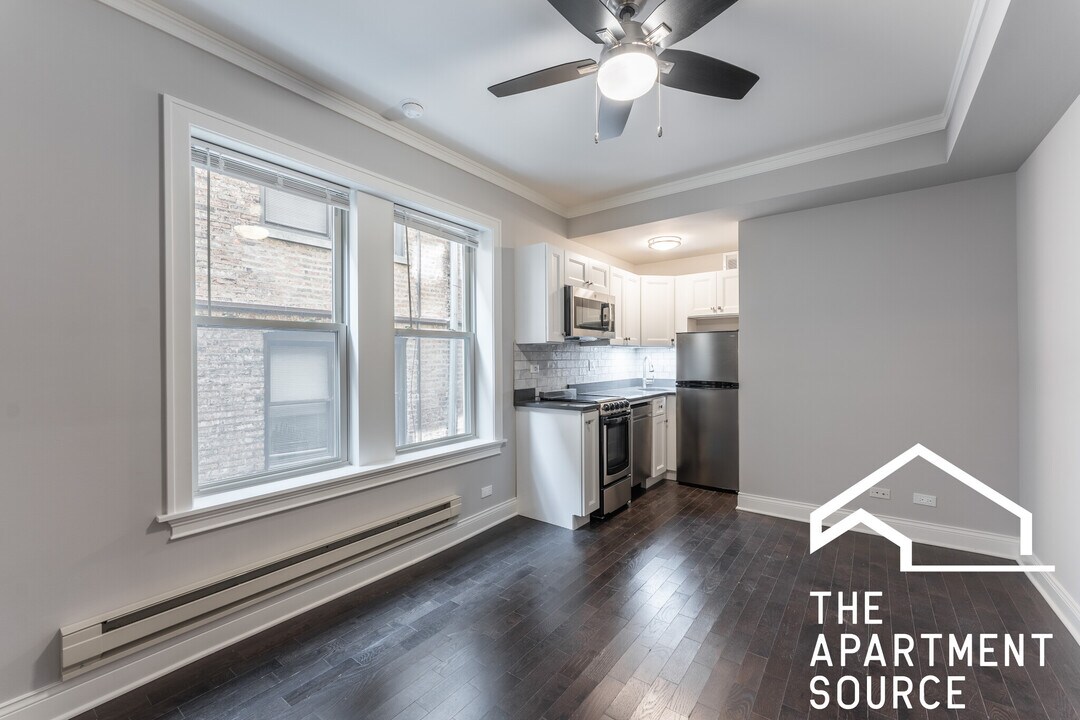640 W Wrightwood Ave in Chicago, IL - Building Photo