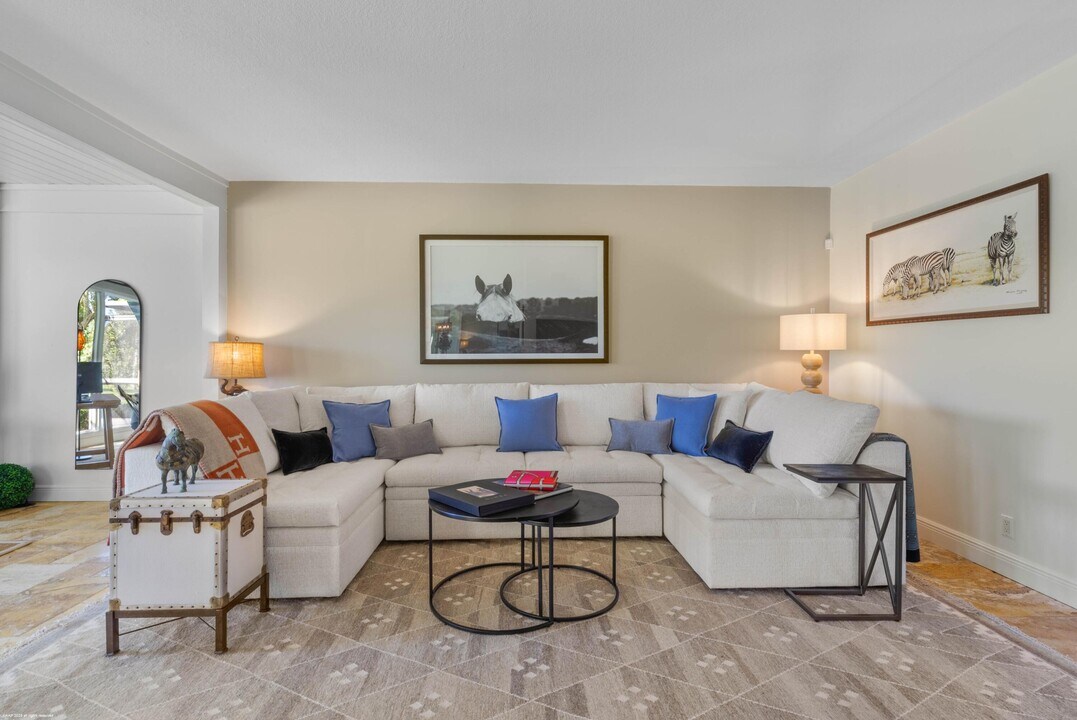 2624 Muirfield Ct in Wellington, FL - Foto de edificio