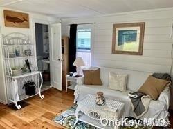 16 Bishop Ave in Westhampton, NY - Building Photo - Building Photo