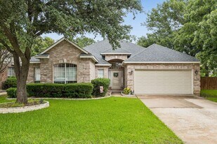 2205 Kittyhawk Dr in Plano, TX - Building Photo