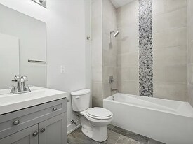 2107 N Fairhill St in Philadelphia, PA - Building Photo