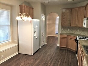 2213 Perkins Crossing Dr in Conroe, TX - Building Photo - Building Photo