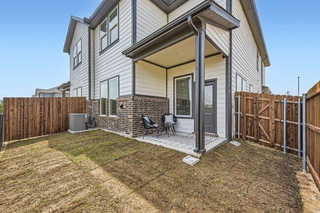 201 Lily Pad Dr in Arlington, TX - Building Photo - Building Photo