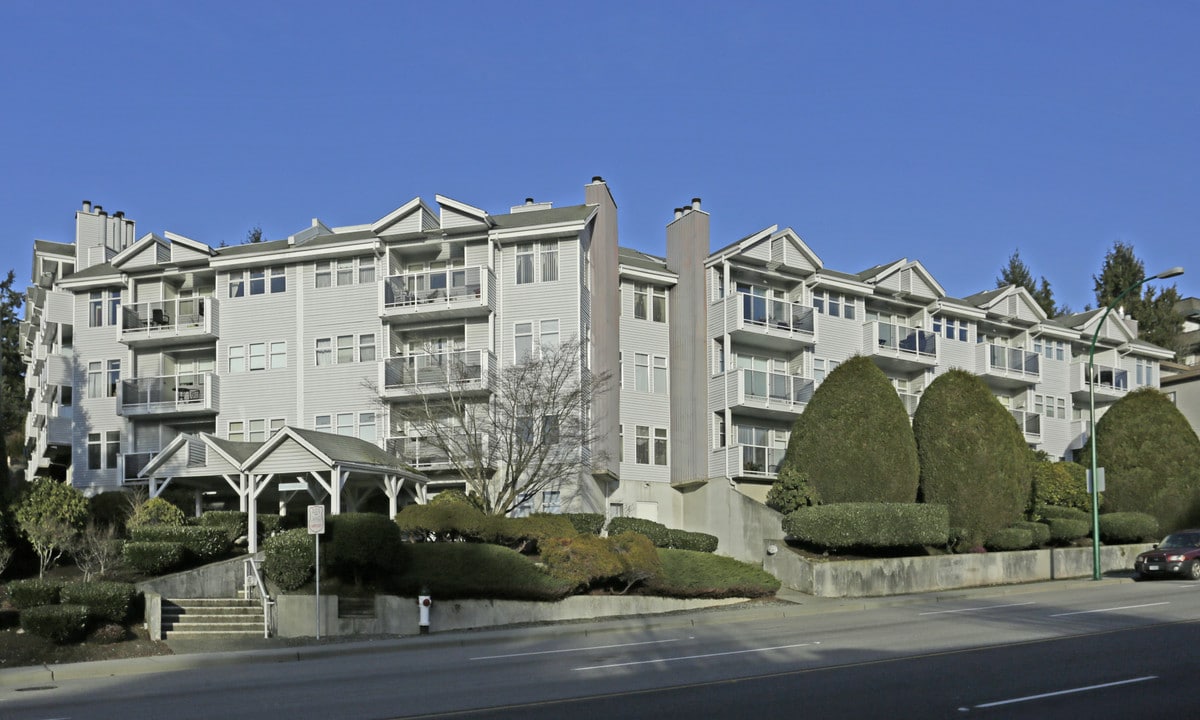 Ther Terrace in Burnaby, BC - Building Photo