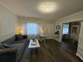 609 NE 13th Ave in Fort Lauderdale, FL - Building Photo - Building Photo