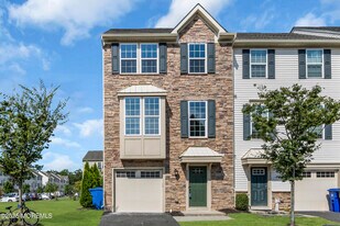 201 Rio Grande Dr in Toms River, NJ - Building Photo