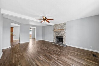 3851 Man O War Blvd in Clarksville, TN - Building Photo - Building Photo