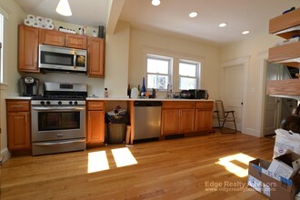 75 Gardena St, Unit 1 in Boston, MA - Building Photo - Building Photo