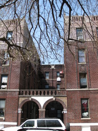 480-484 E 4th St in Brooklyn, NY - Foto de edificio - Building Photo