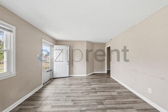 1108 Walnut St in Burlington, NC - Building Photo - Building Photo