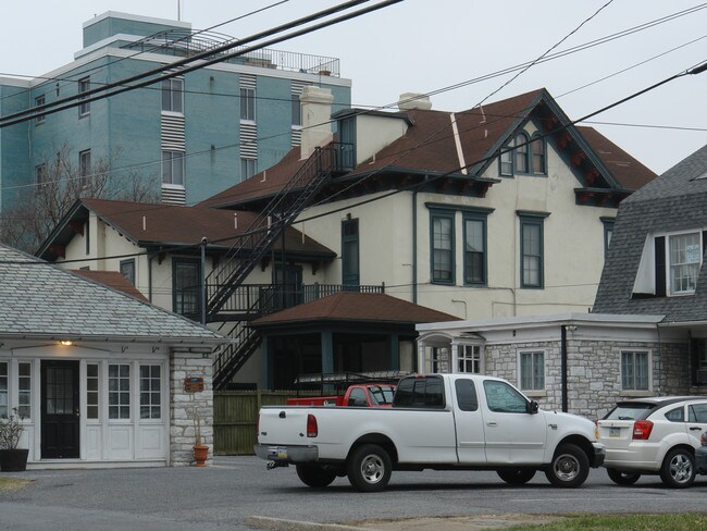 2841 N Front St in Harrisburg, PA - Building Photo - Building Photo