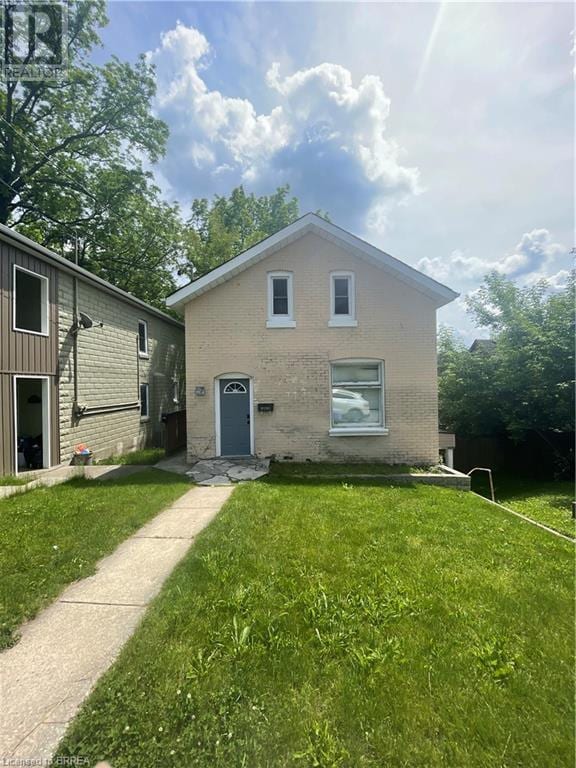 property at 7 Mary St