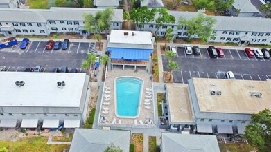 1140 Rue des Rois in South Pasadena, FL - Building Photo - Building Photo