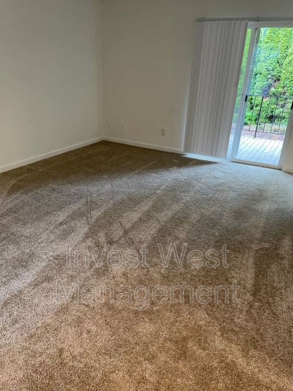 3707 Sunset Way in Longview, WA - Foto de edificio - Building Photo