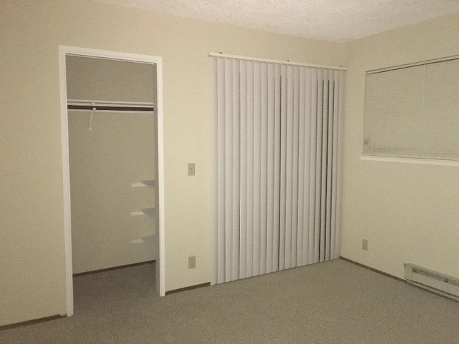 1055 N Capitol Ave in San Jose, CA - Building Photo - Building Photo