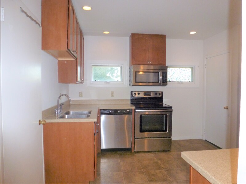 75-77-77 Front St in Burlington, VT - Building Photo
