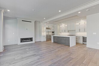 1576 Cherokee Rd in Louisville, KY - Building Photo - Building Photo