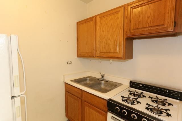 653 W Belmont Ave, Unit 5C in Chicago, IL - Building Photo - Building Photo