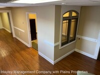 410 Simmons St photo'