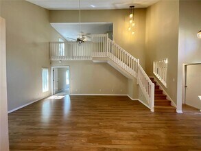 2319 Needham Dr in Valrico, FL - Building Photo - Building Photo