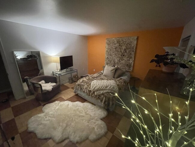 16 Bonticou View Dr, Unit Upstairs Apartment in New Paltz, NY - Foto de edificio - Building Photo