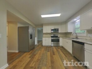 1820 Crestwood Dr NW in Acworth, GA - Building Photo - Building Photo