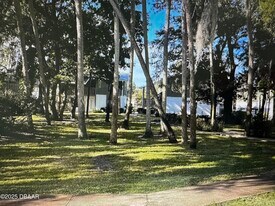 840 Center Ave in Holly Hill, FL - Building Photo