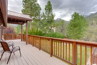 3935 White Fir Way in Las Vegas, NV - Building Photo - Building Photo
