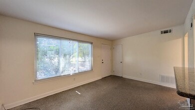 2120 Curry Cir in Pensacola, FL - Building Photo - Building Photo