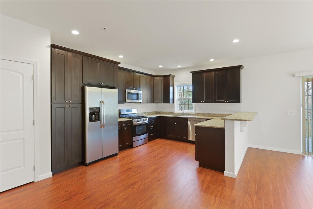 2782 Monticello Ln in Harrisburg, PA - Foto de edificio