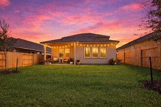 422 Gram Hl Dr in Montgomery, TX - Building Photo - Building Photo