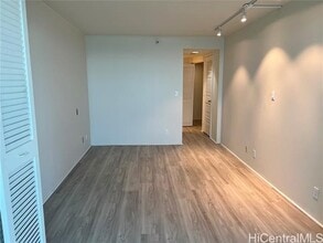 1330 Ala Moana Blvd in Honolulu, HI - Building Photo - Building Photo