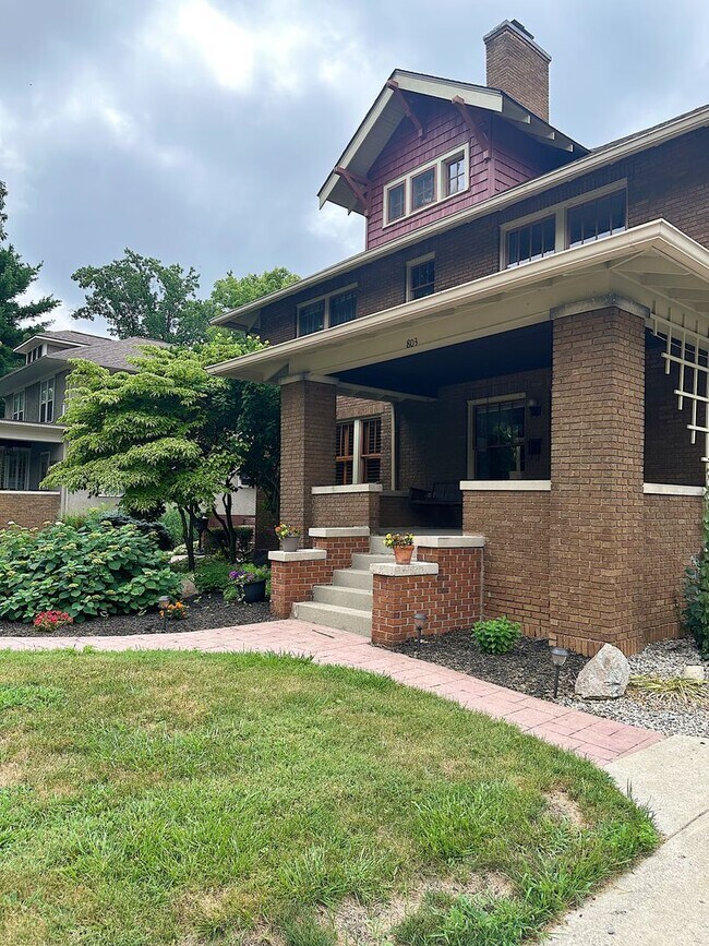 805 Central Ave in Lafayette, IN - Foto de edificio - Building Photo
