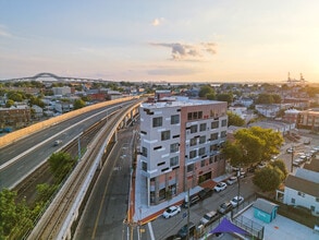 17 Avenue E in Bayonne, NJ - Building Photo - Building Photo