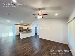 190 Fisher Way in Ocklawaha, FL - Building Photo - Building Photo