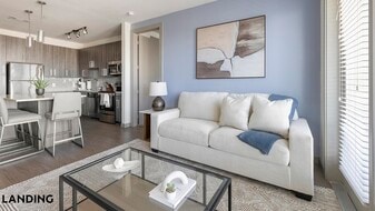 101 S Center St, Unit 527 in Arlington, TX - Building Photo