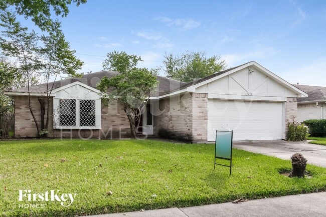 7431 Navidad Rd, Unit N01 in Houston, TX - Foto de edificio - Building Photo