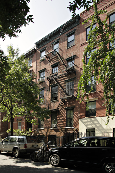 274 E Tenth St in New York, NY - Foto de edificio