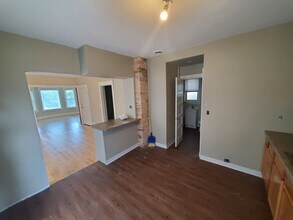 2214 W 3rd St in Duluth, MN - Building Photo - Building Photo