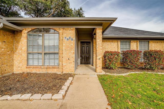7925 Lynda Ln in North Richland Hills, TX - Building Photo - Building Photo
