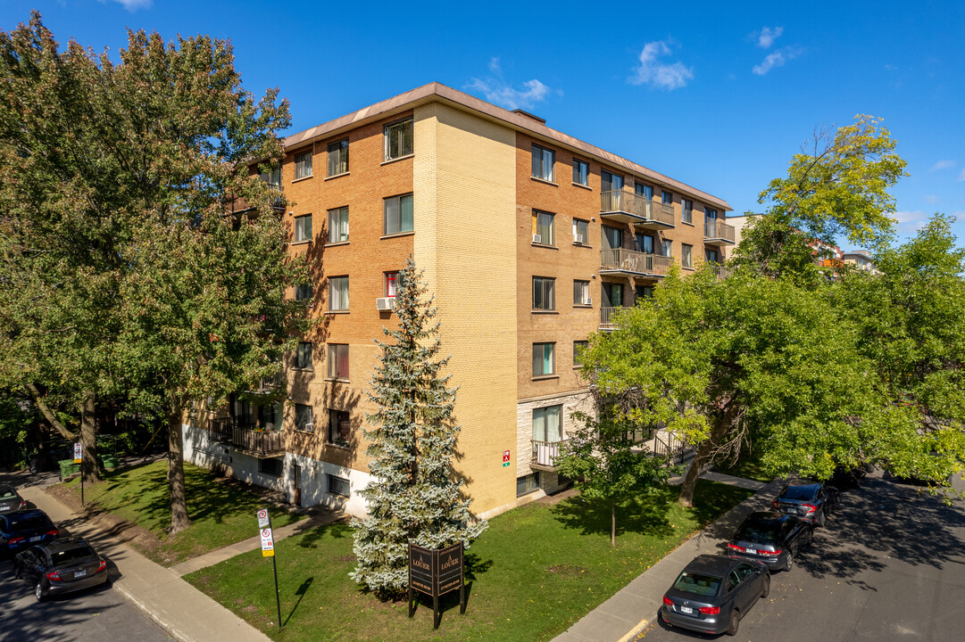 4895 Bourret in Montréal, QC - Building Photo