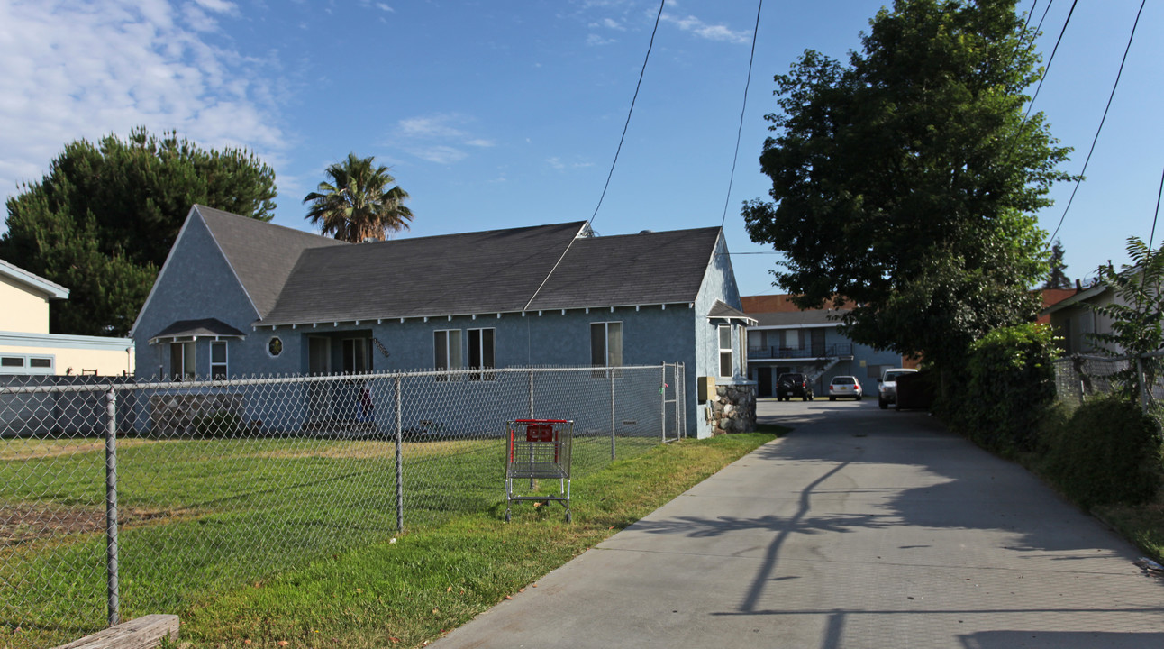 5 Unit Apartments + 1 Non Conf in El Monte, CA - Foto de edificio